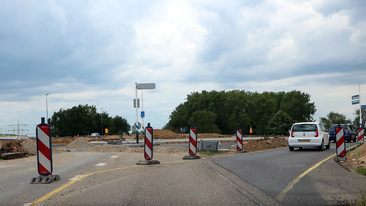 rotonde bij urmond juni 2020