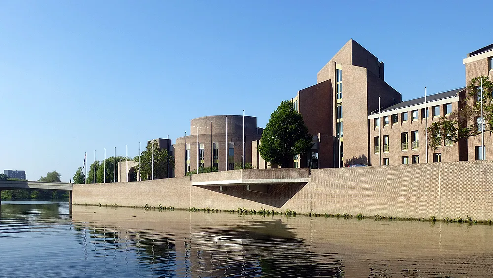 rs9zmk0mbgx2iy0fjv9euh3kp maastricht 1000 provinciehuis