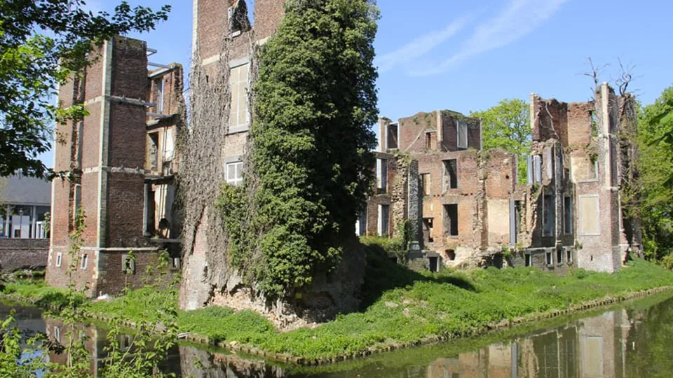 ruine kasteelpark born