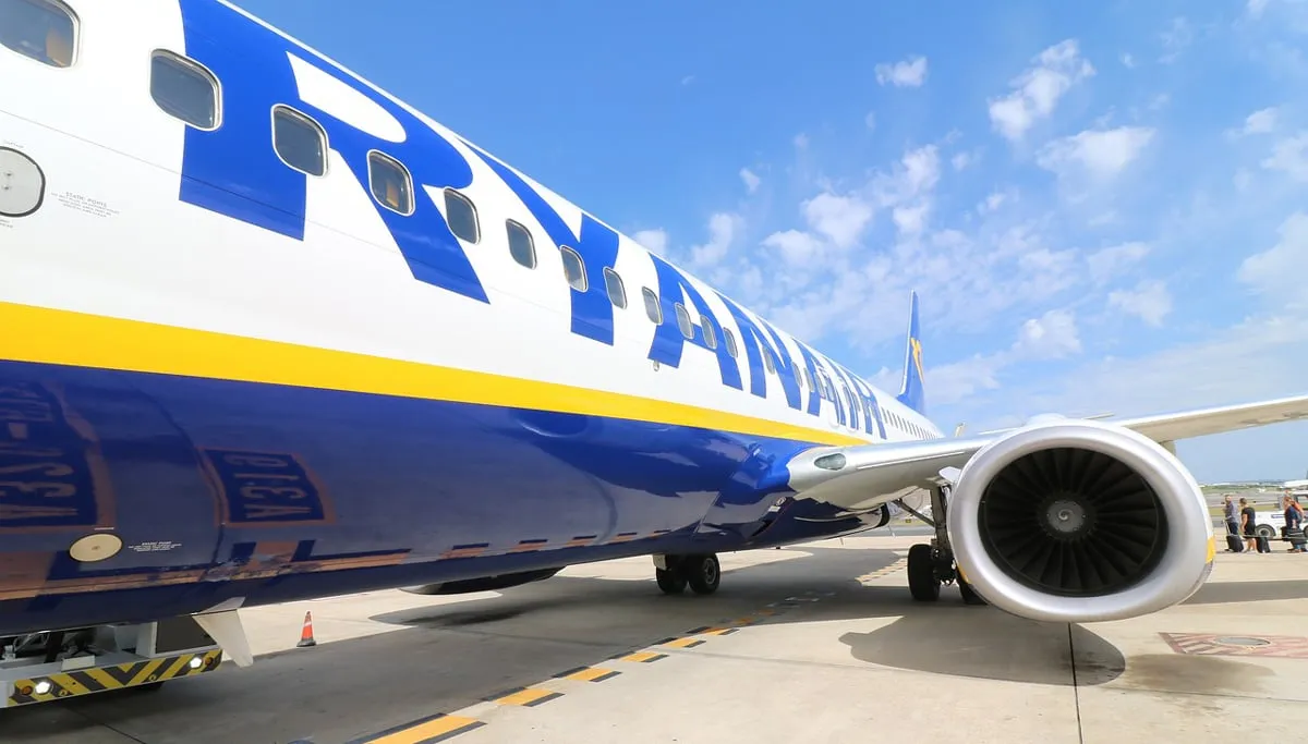 ryanair cc0 pixabay aircraft 2410190 1280