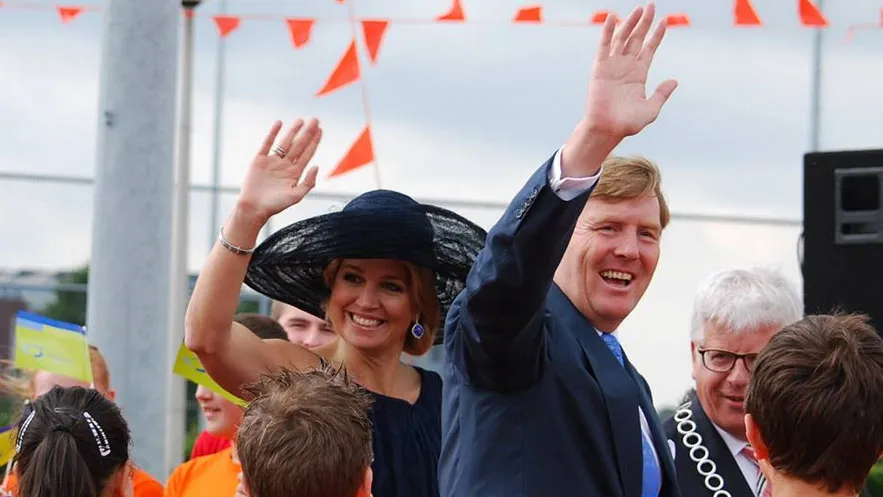 s5kuf0ezb4mt25njeo5wzp30k koninklijk bezoek 4