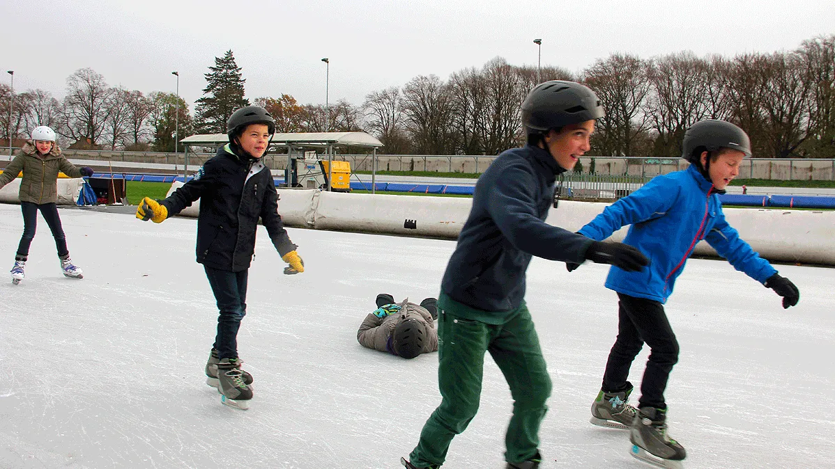 schaatsen op ijsbaan laco glanerbrook