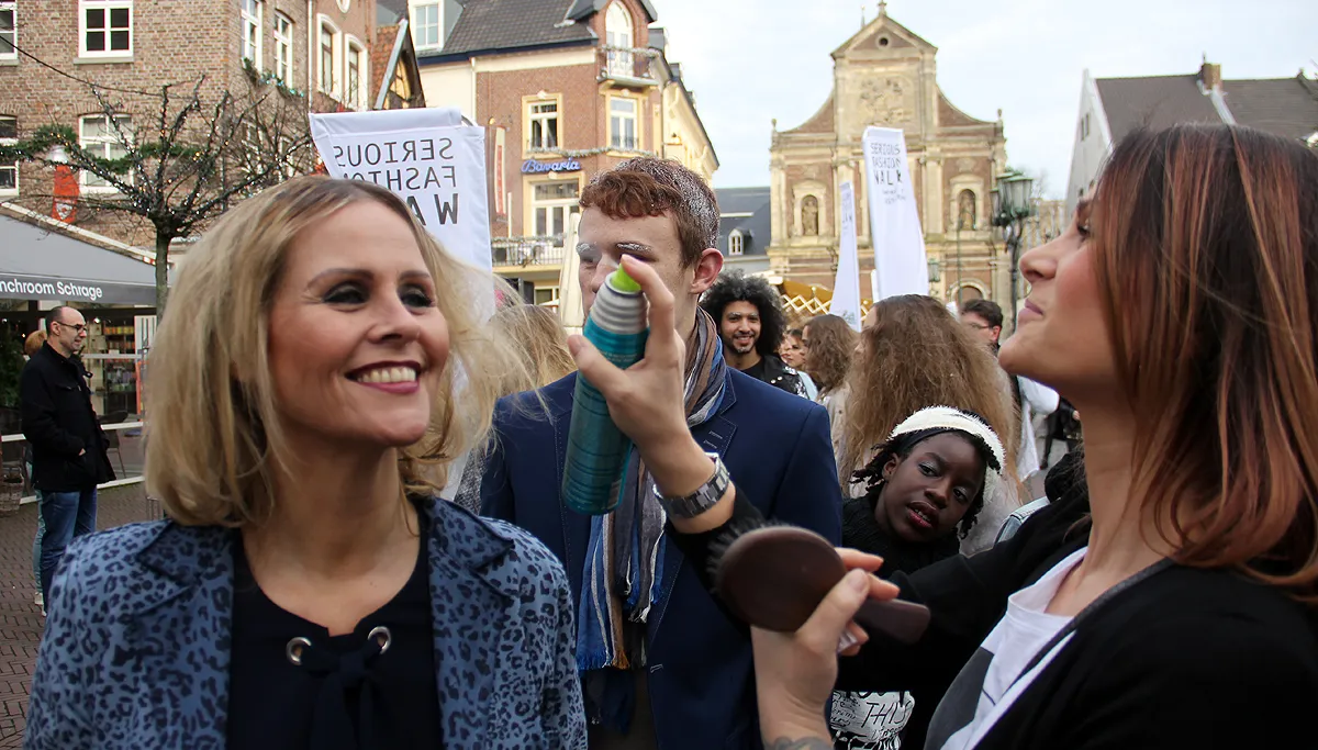 serious fashion walk 1