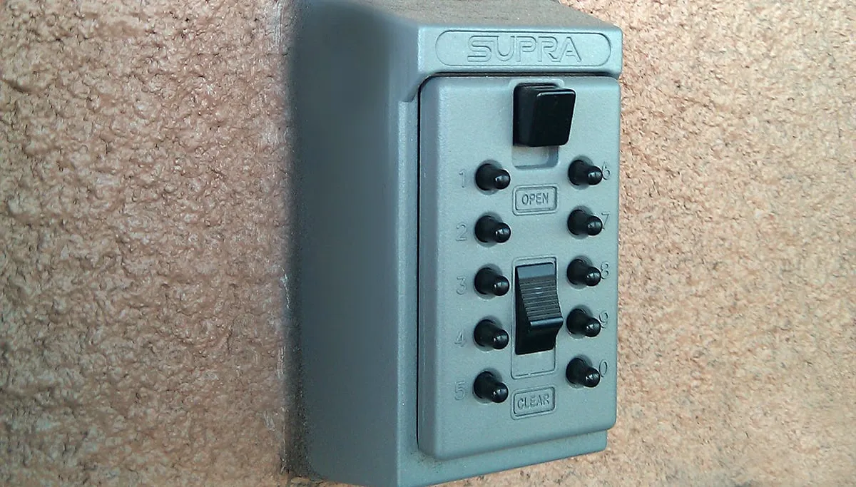 sleutelkastje tales of a wandering youkai cc by 20