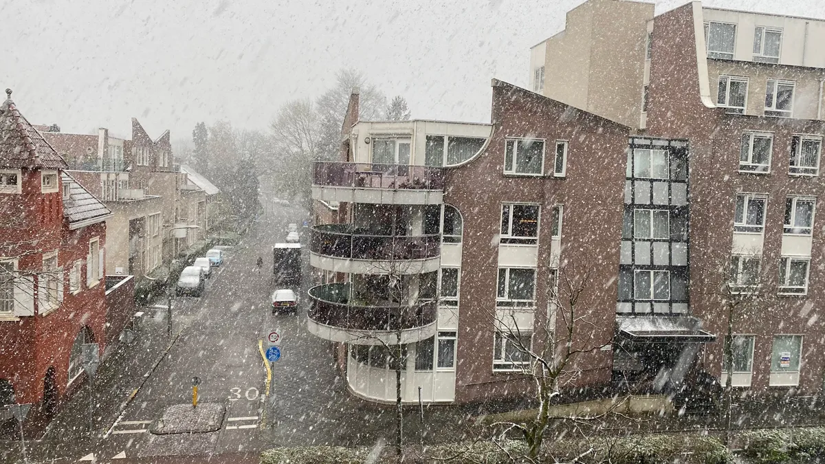 sneeuwbui 6 april 2021