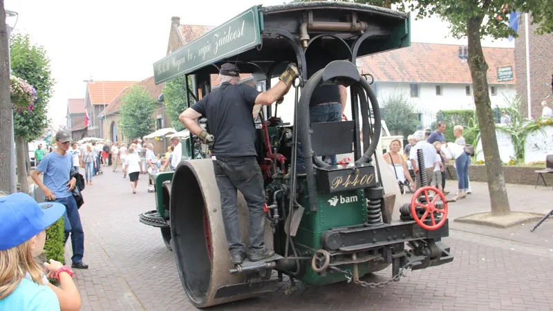 sov7j034tra2ojxr36ly8f4cg stoomwals op oude ambachten einighausen