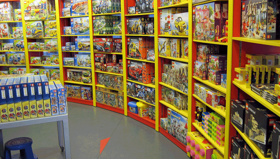 speelgoedwinkel wiredforlego cc by sa 20 6580600149 ecd13cd235 b flickr