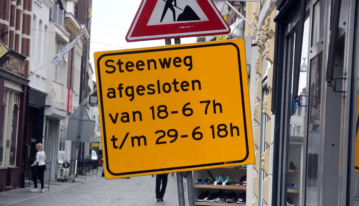 steenweg afgesloten