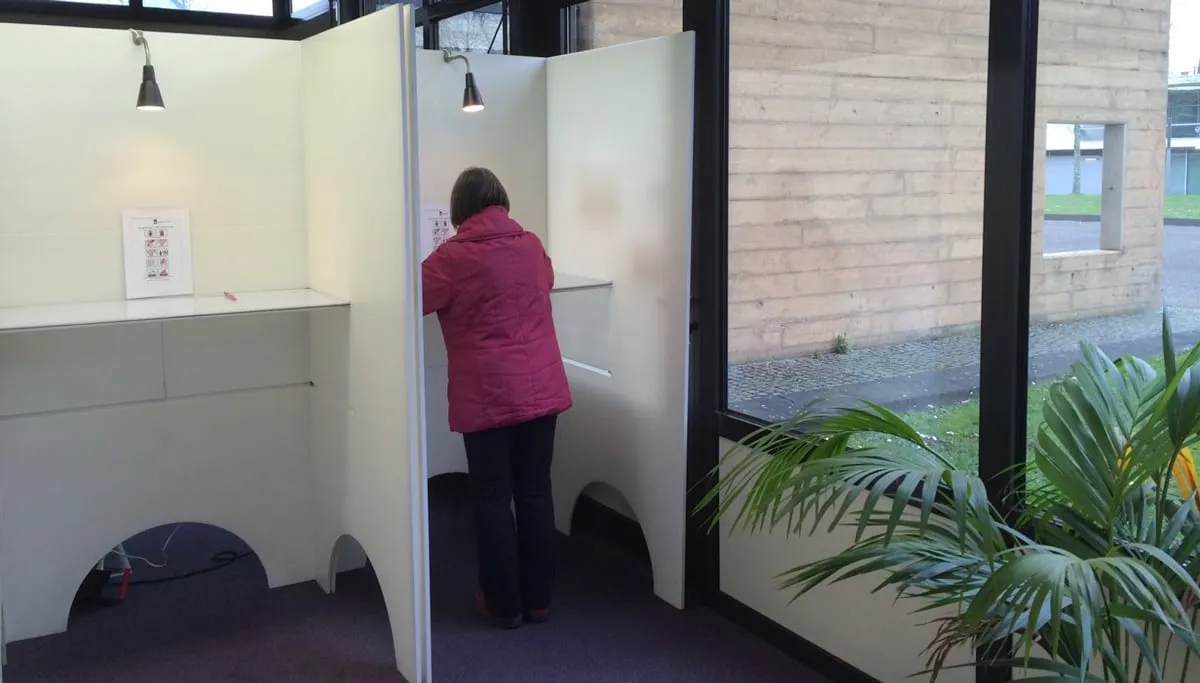 stembureau 2016 stadhuis sittard referendum stemmen