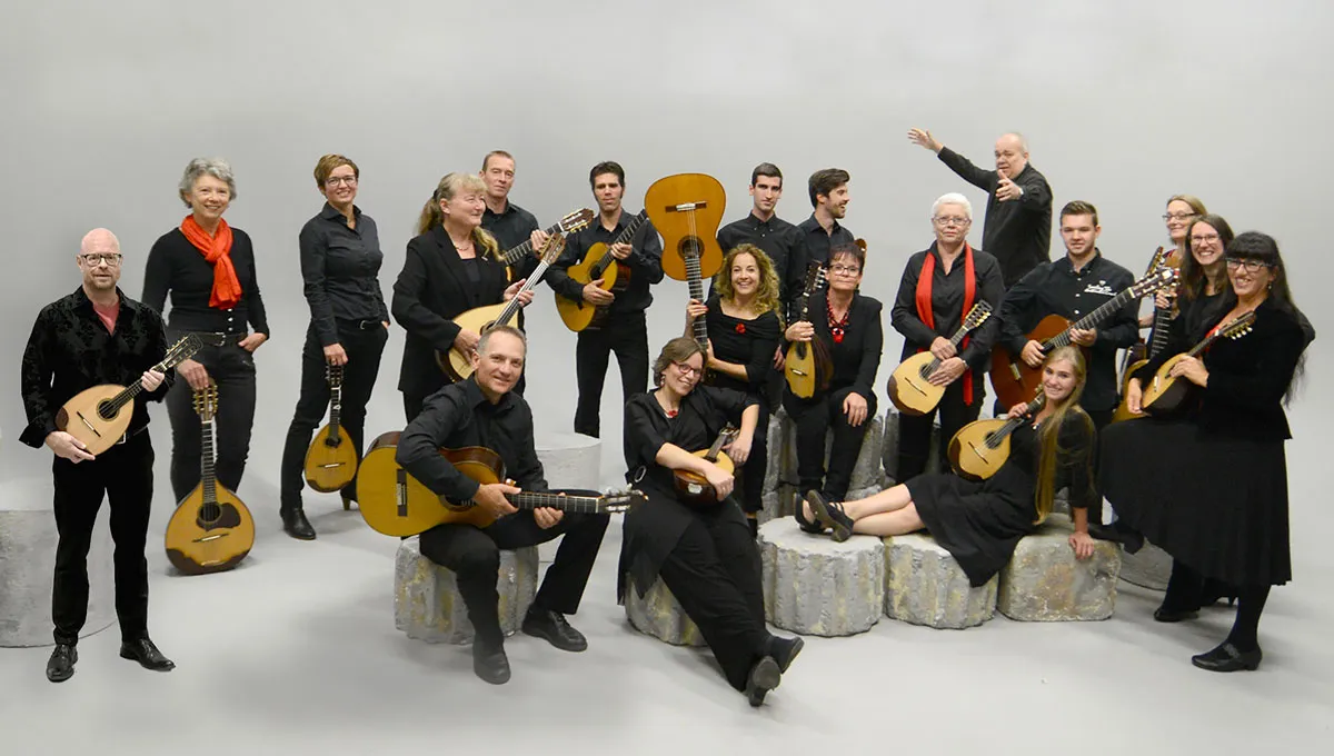 strings in podiumkerkje