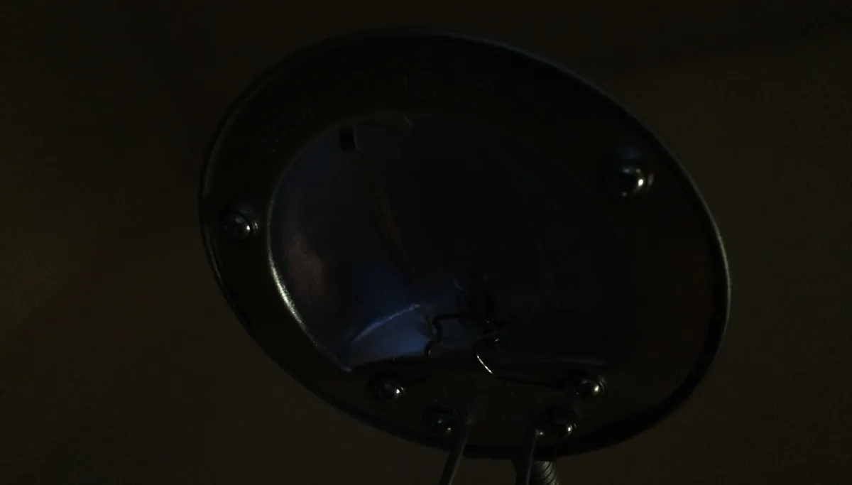 stroomstoring niet brandende lamp in schemerdonker