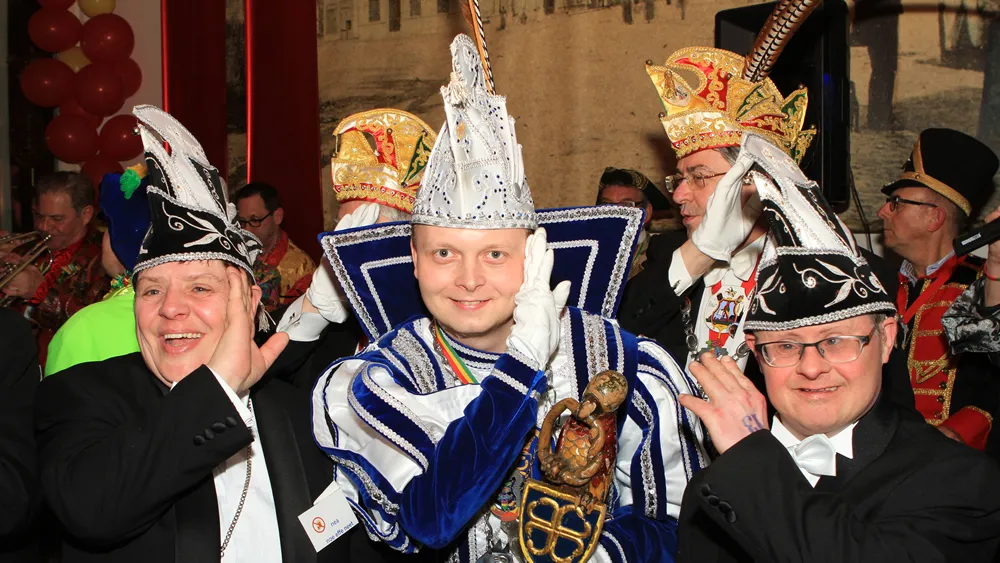 szr7pzb608bunxflnetxtvdm3 tnt gehandicaptenavond