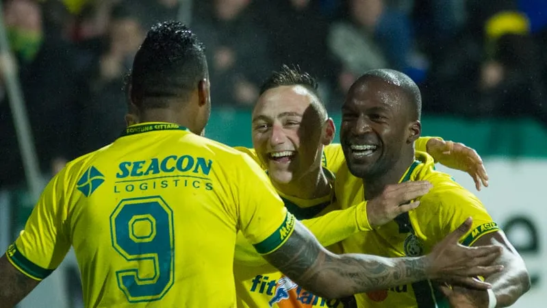 ta7d9sze69xa9avs8ibgsph8y schroyen terug en nkoyi weg