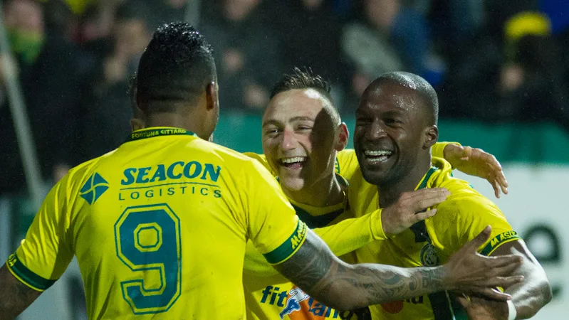 ta7d9sze69xa9avs8ibgsph8y schroyen terug en nkoyi weg