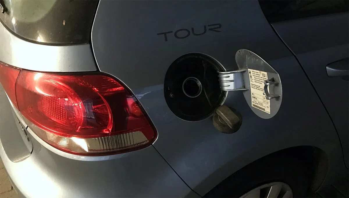 tankopening tankdop auto benzine vulopening