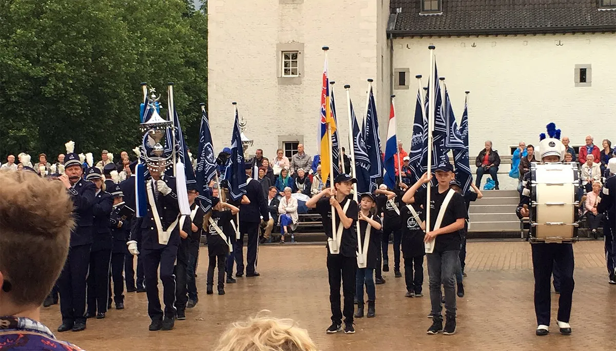 taptoe born 25 juni 2016 06