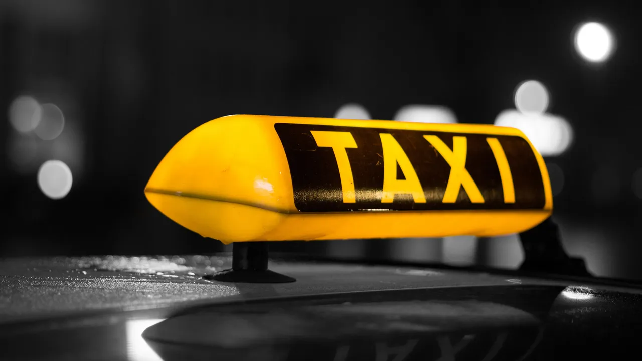 taxi gorlitzphotography cc by sa 20 via flickr 11628784374 51e290f94b k