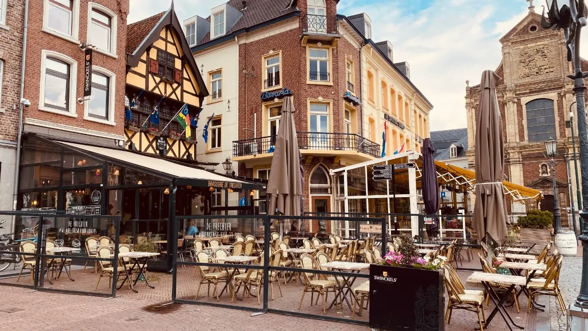 terras brasserie de trechter markt sittard 1