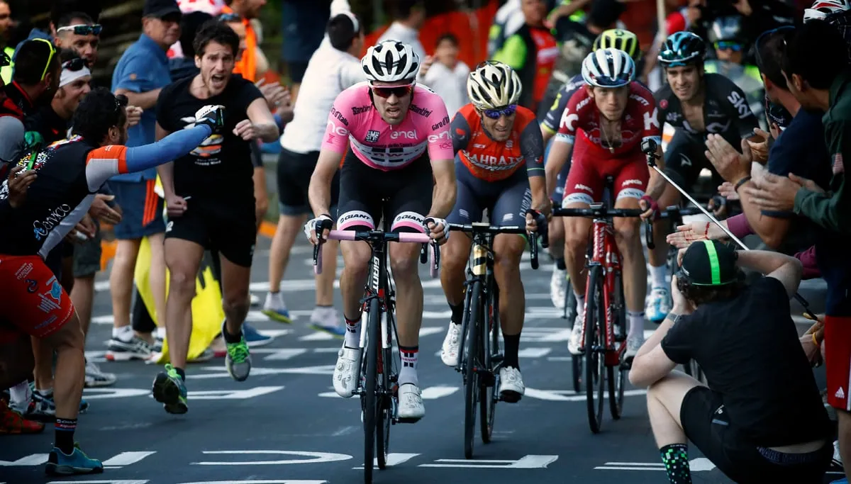 tom dumoulin tijdens giro 2017 cor vos team sunweb