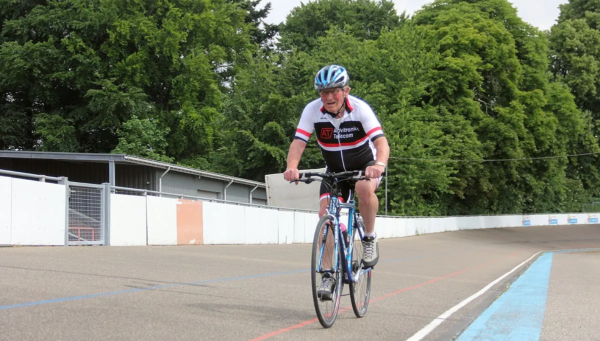 toon bueters werelduurrecord 80