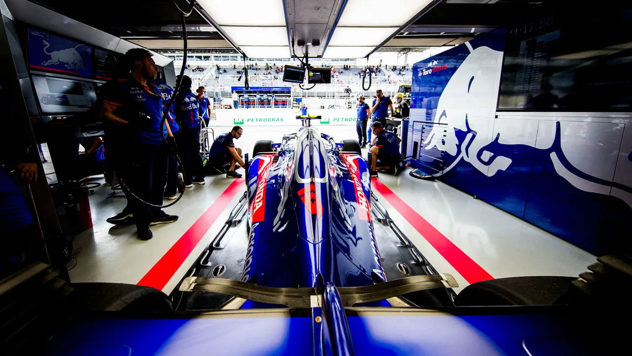 toro rosso haalt albon ap 1xfcashhd1w11 news