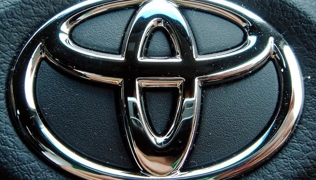 toyota beeldmerk dion gillard cc by 20