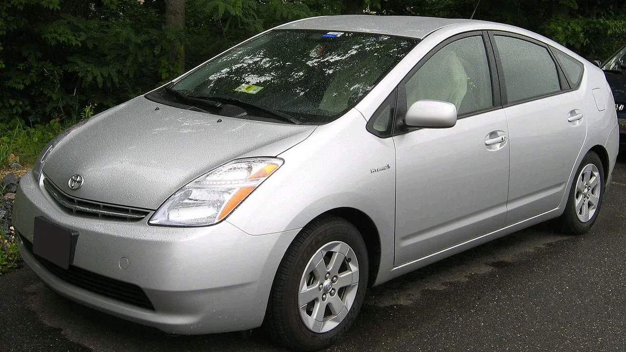 toyota prius 2