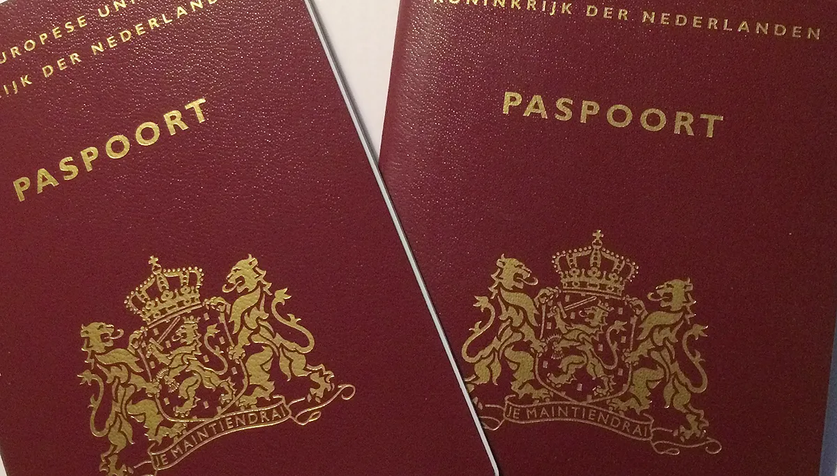 twee paspoorten