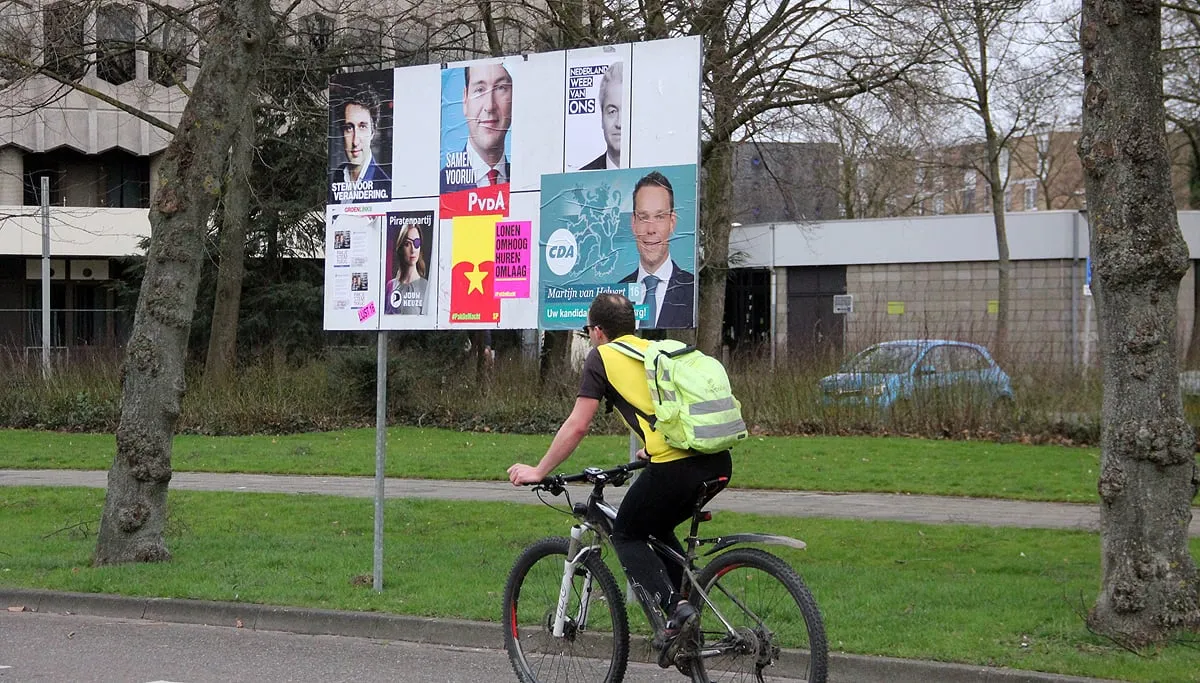 tweede kamer verkiezingen 2017 aanplakbiljetten