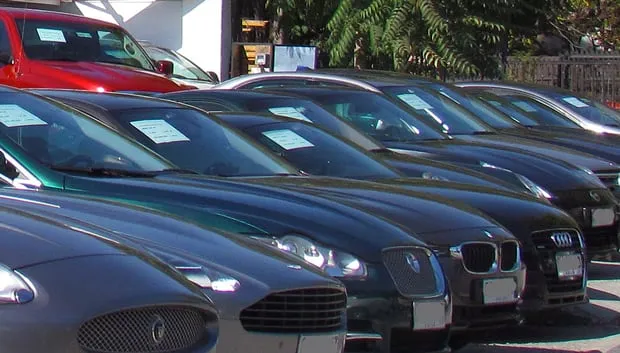 tweedehands auto order 242 from chile cc by sa 20 via wikimedia commons