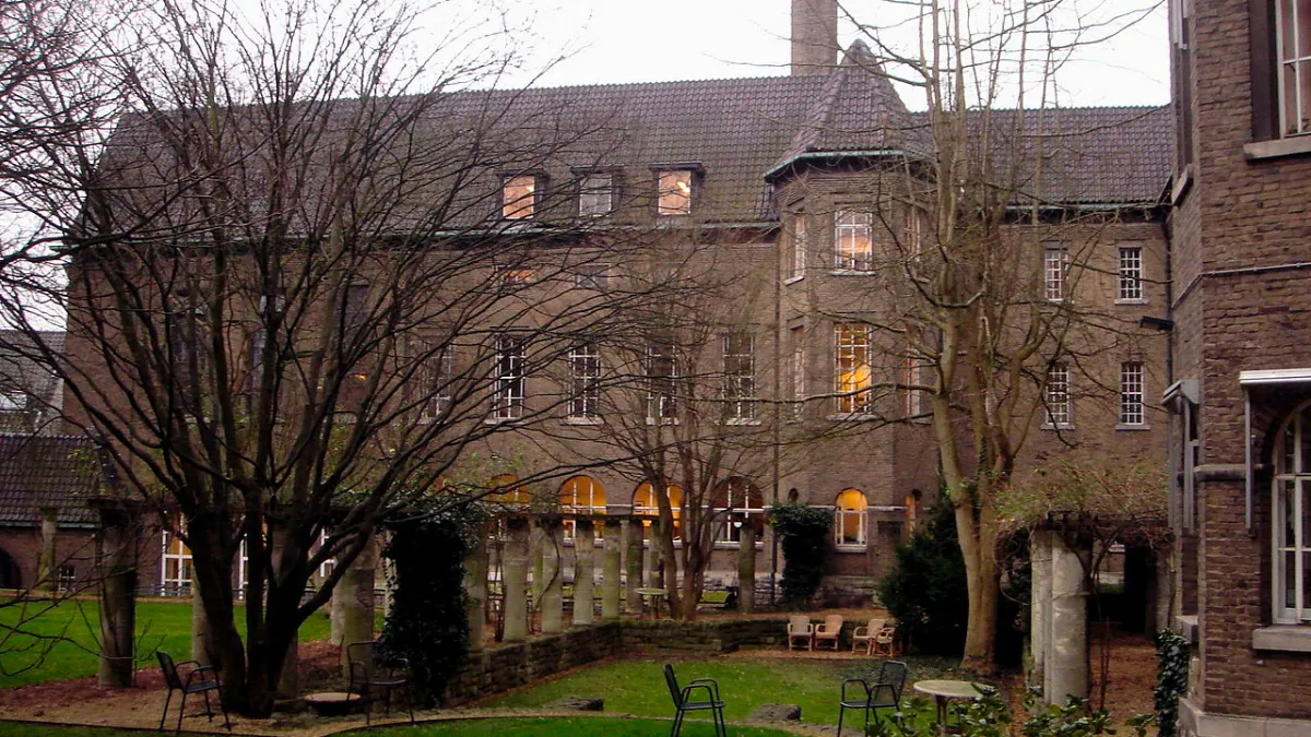 universiteit maastricht faculteit economie
