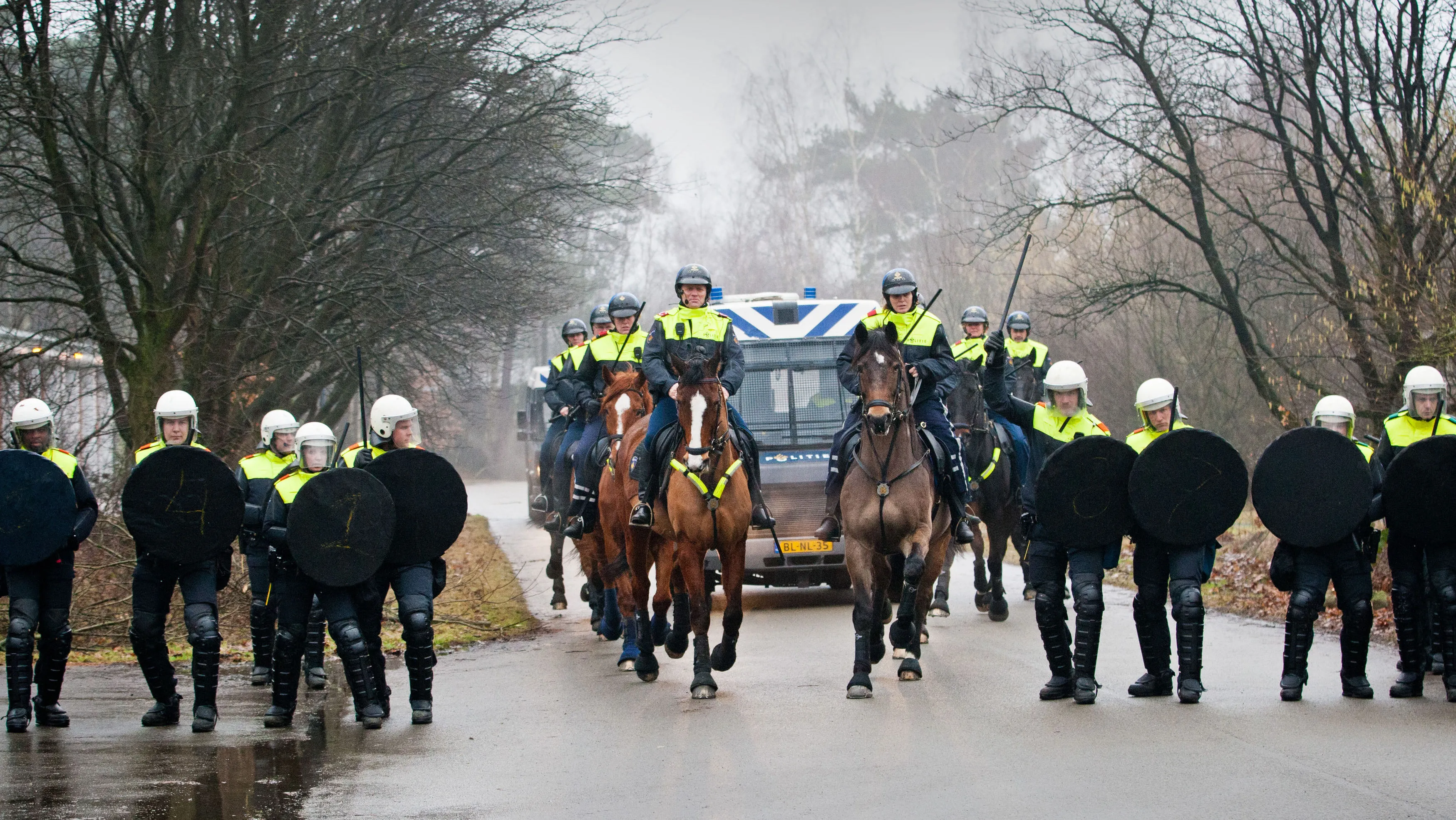 v2hb4qid0q172oxaidlimwntj nuclearsecuritysummitnssdenhaagpolitiemetraininghqfoto