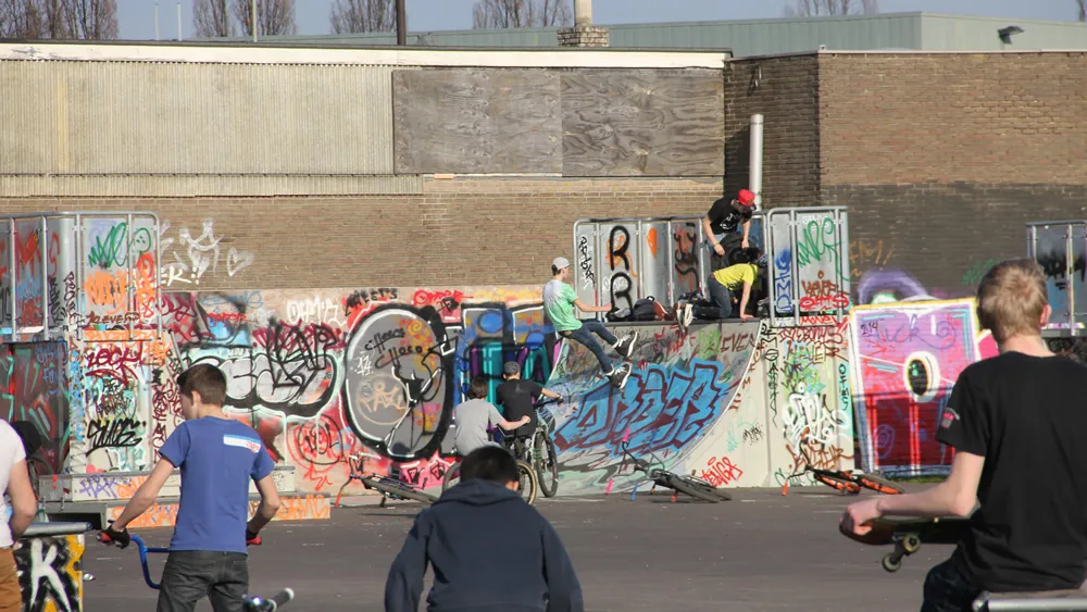 v3yh8pujx16sbis9r8zbwqdg4 lente 2014 skatepark holleweg