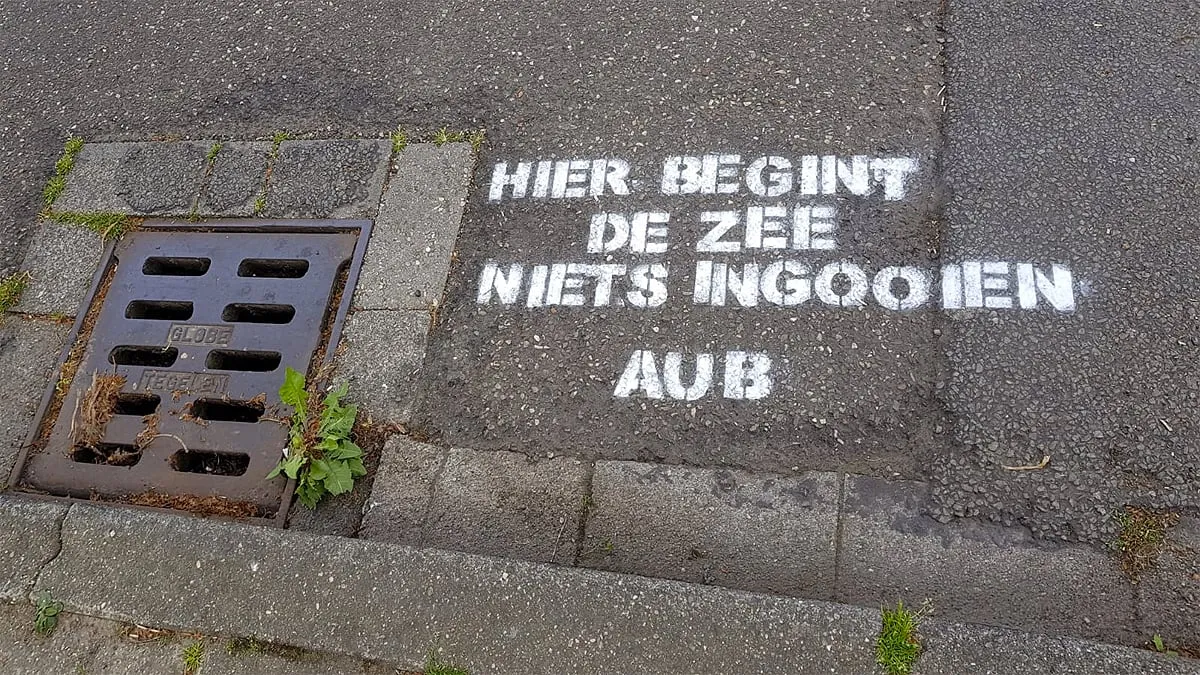 van dijke hier begint de zee