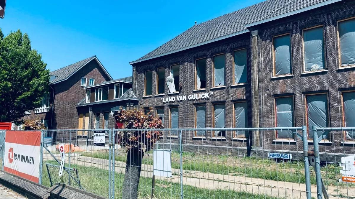 verbouwing voormalige mavo land van gulick tot kantoor zowonen