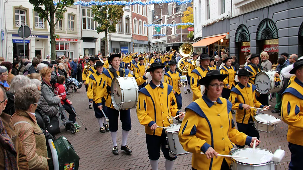 vere8ghiof9m60a31vt5jeg6n gilde en schutterstreffen optocht 2012