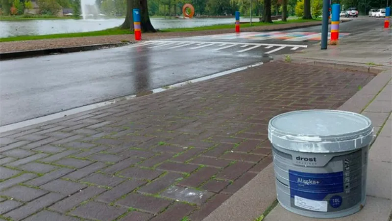 verfemmer bekladding regenboogzebrapad vijverweg sittard