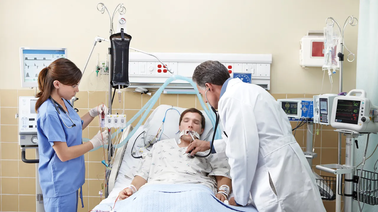 verpleegkundige arts patient ic calleamanecer cc by sa https creativecommonsorglicensesby sa30