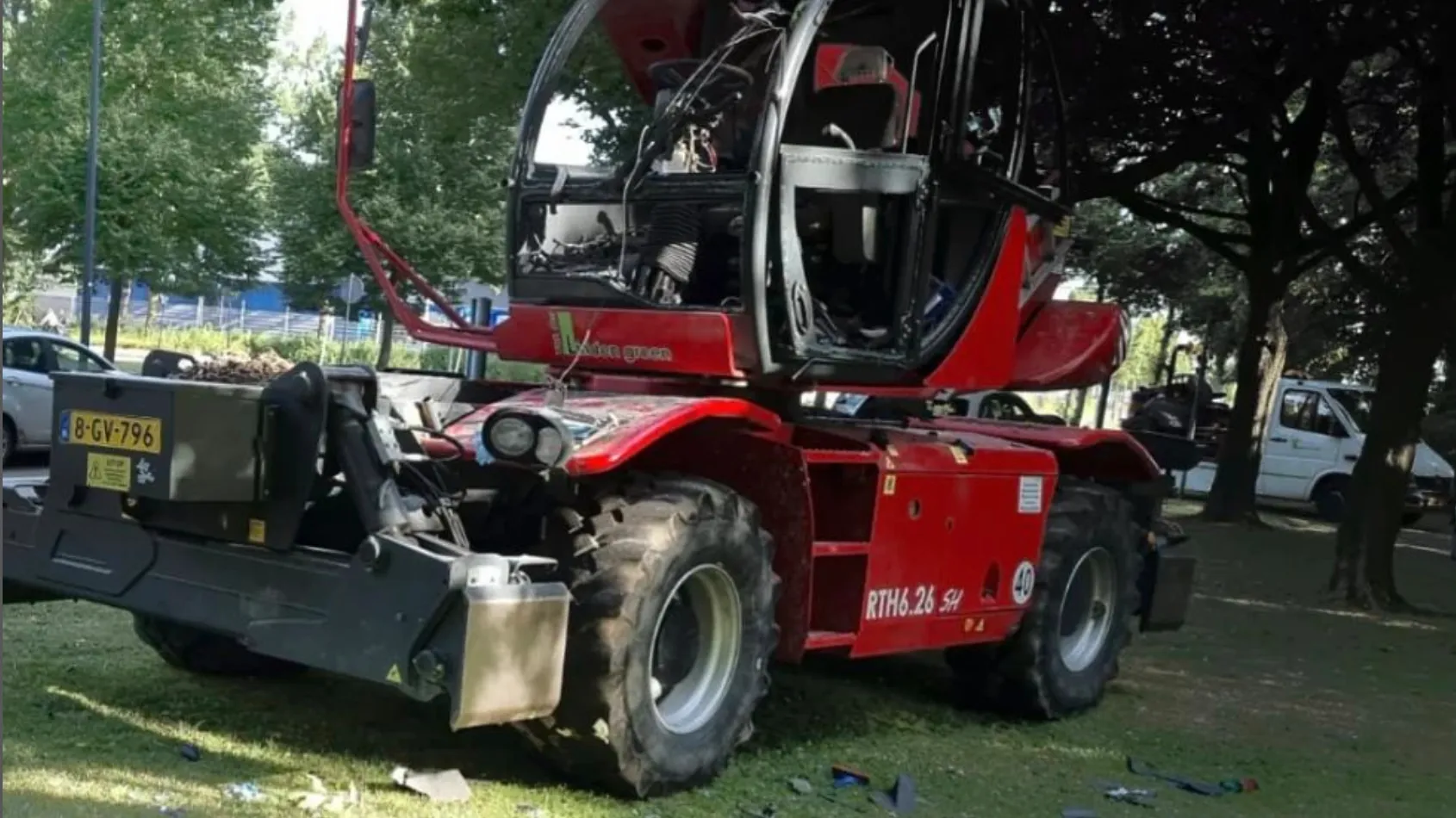 verreiker vernield met zwwaar vuurwerk