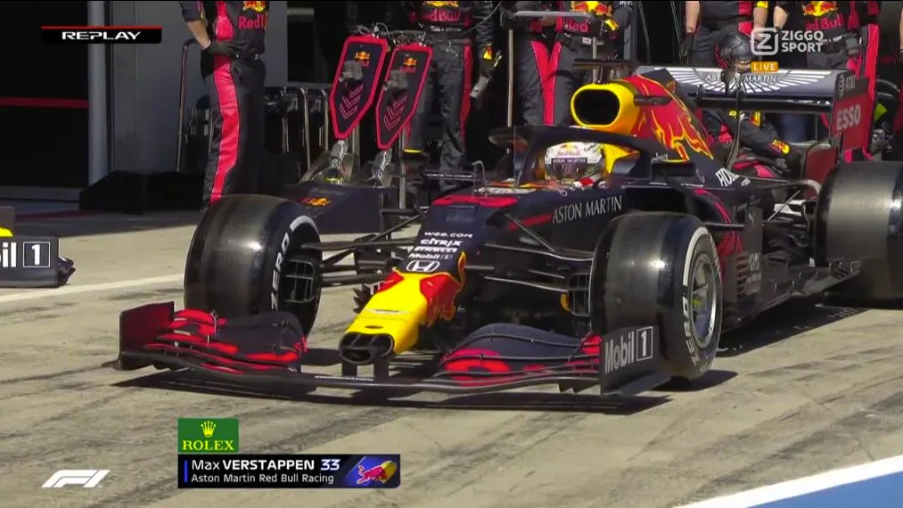 verstappen valt uit in oostenrijk