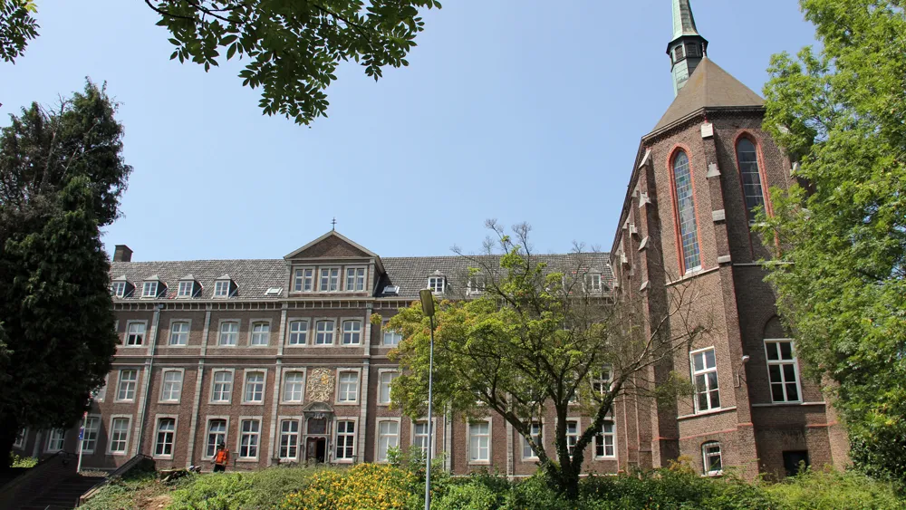 vgj38ia6sq11phcnkpjl689ds watersleij 01 16 9