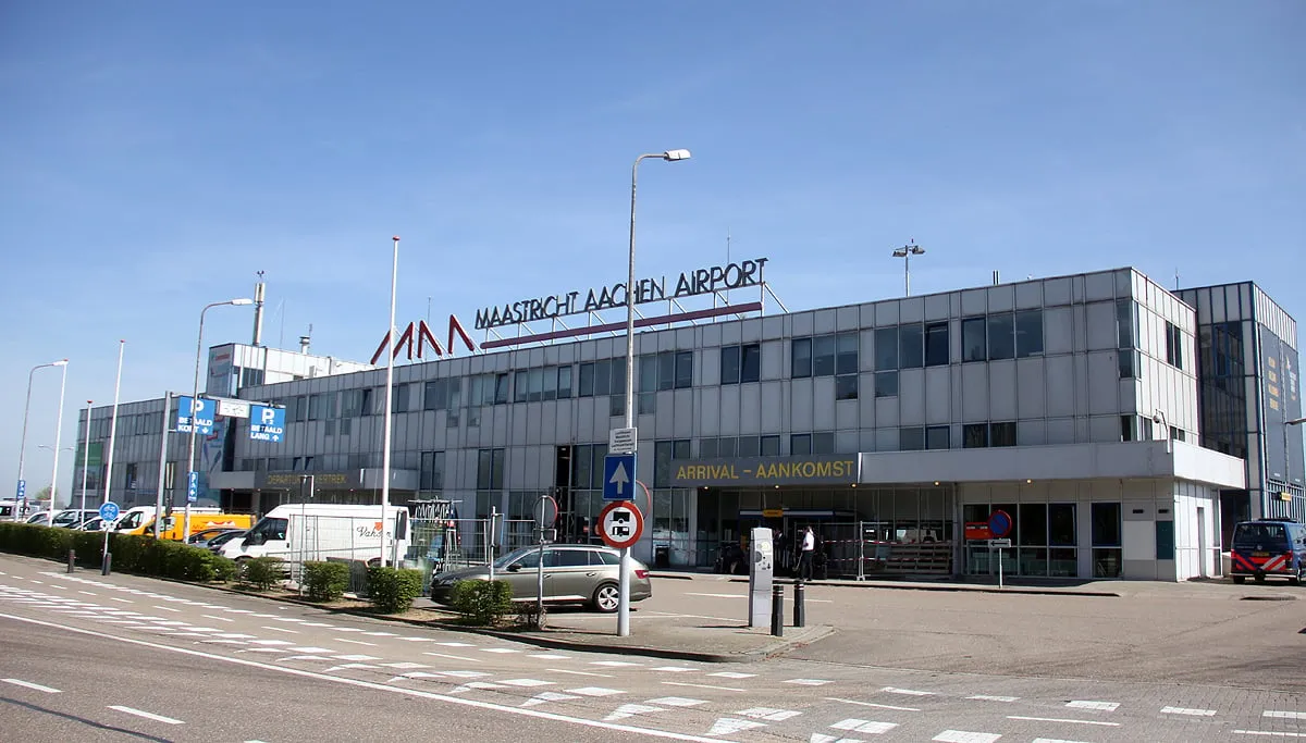 vliegveld maastricht aachen airport mma 2