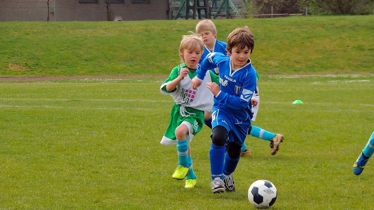 voetballende pupillen