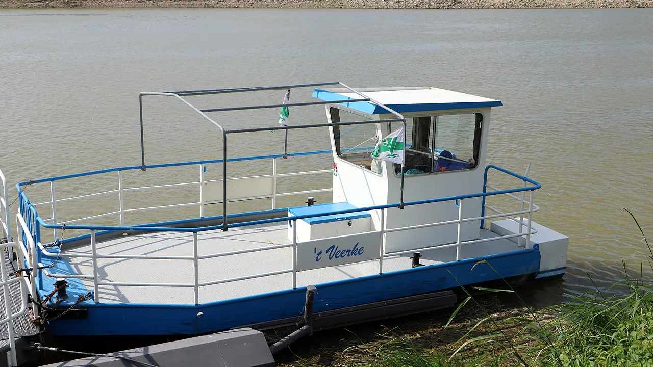 voetveer t veerke bij grevenbicht