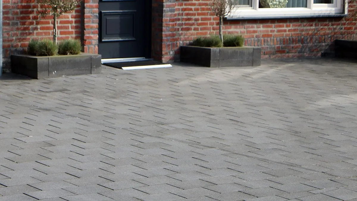 volledig versteende voortuin