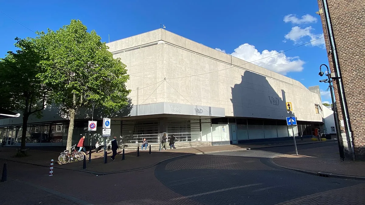 voormalige pand vd hoek plakstraat en markt