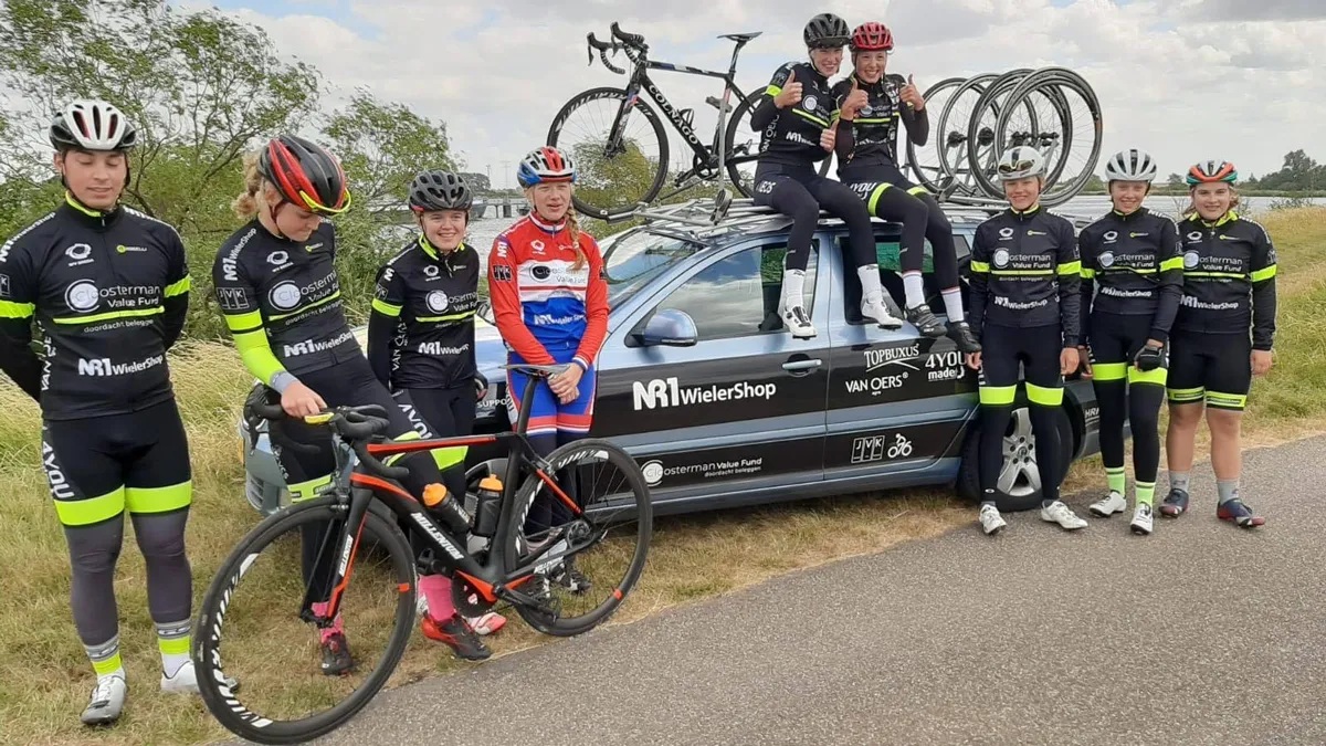 vrouwenploeg uit brabant naar geleen voor urrecord damesploeg