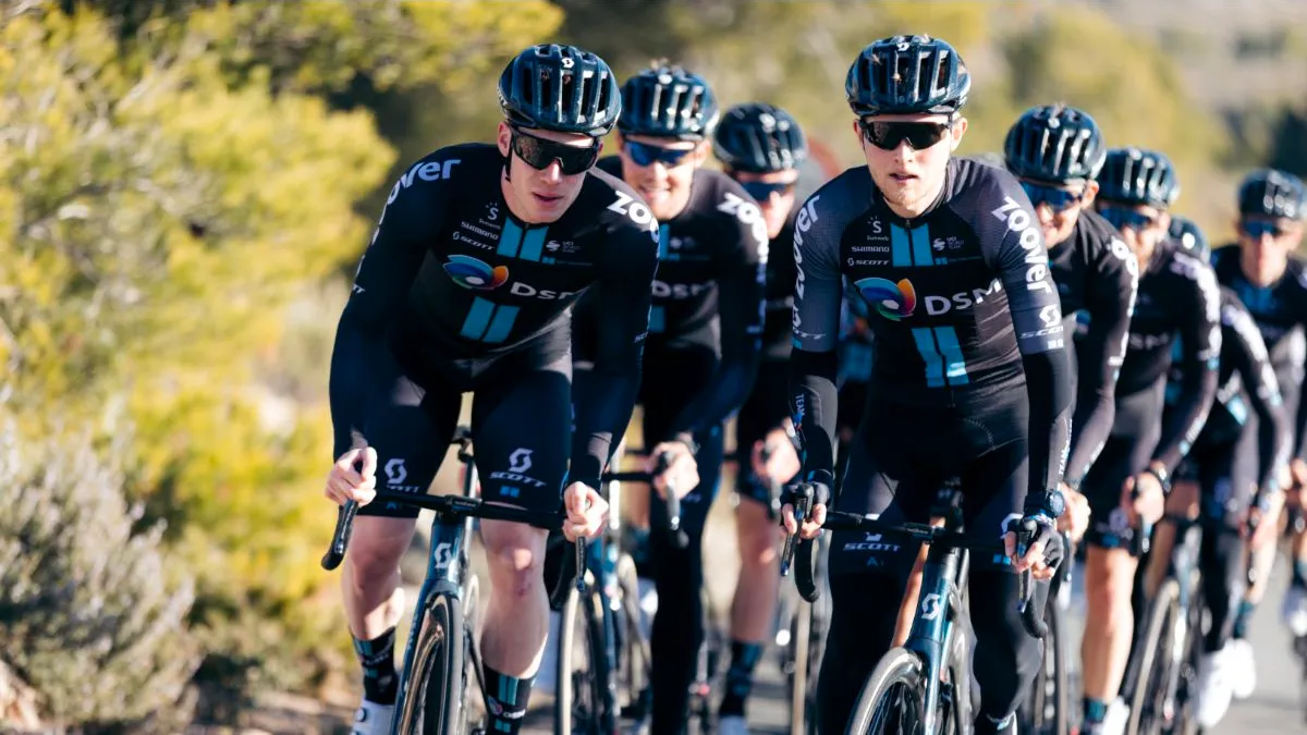 vuelta equipe van team dsm