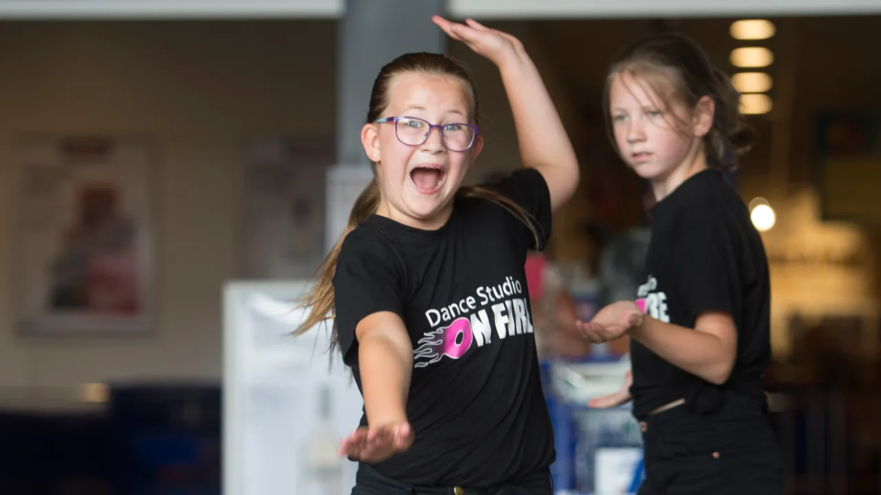 wak dans foto ermindo armino