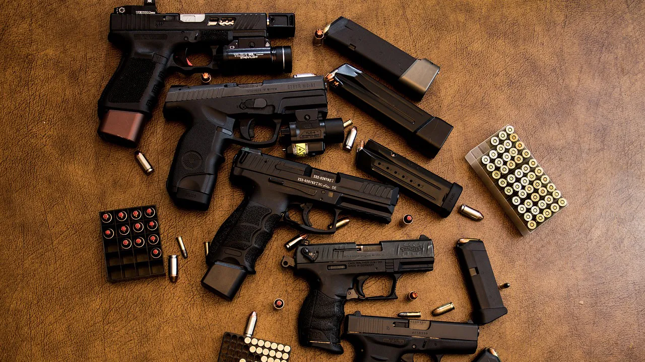 wapens cc0 pixabay weapons 3417508 1280